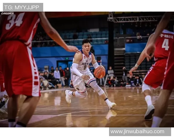 南京篮球队的辉煌之路：从默默无闻到大满贯的传奇蜕变